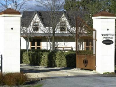 Whitestone Cottages Windwhistle Exterior photo