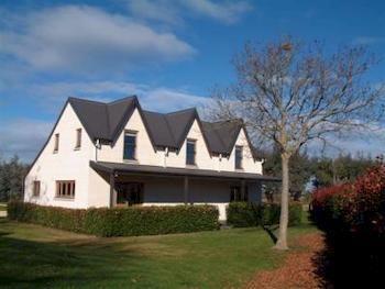 Whitestone Cottages Windwhistle Exterior photo
